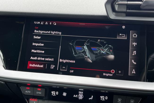 AUDI S3 Photo 43