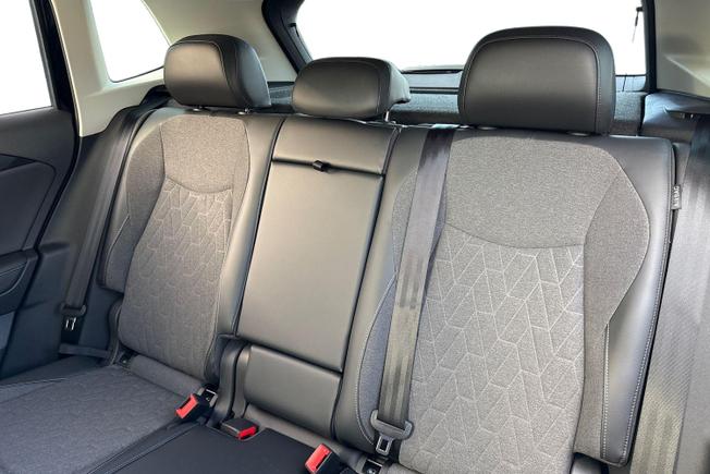 VOLKSWAGEN Tiguan Photo 9