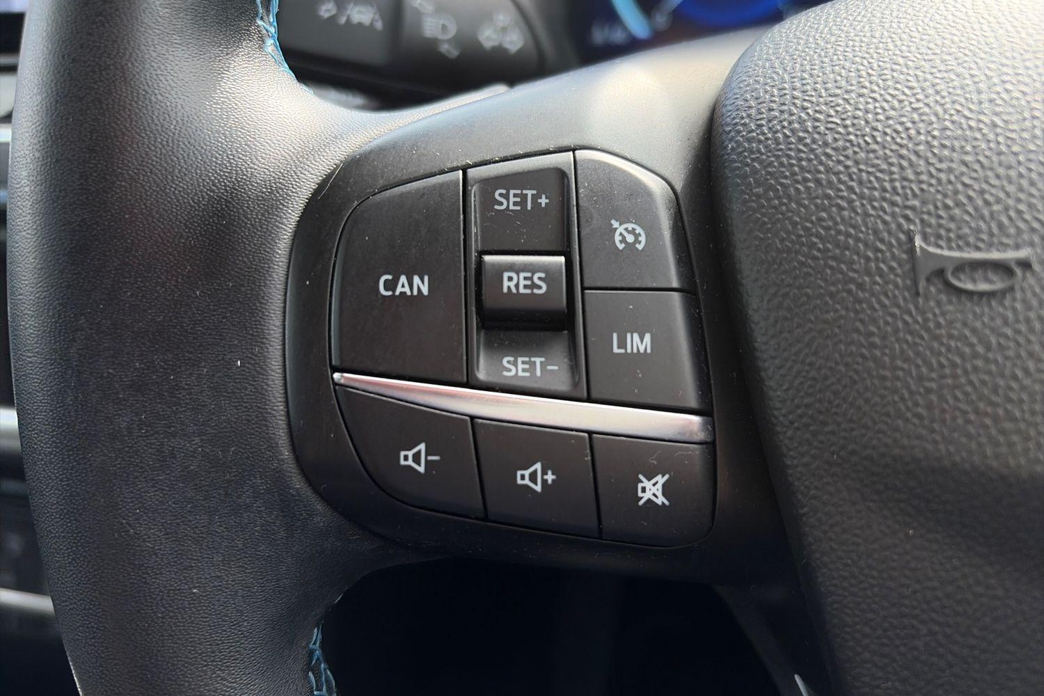 Ford FIESTA Photo 27