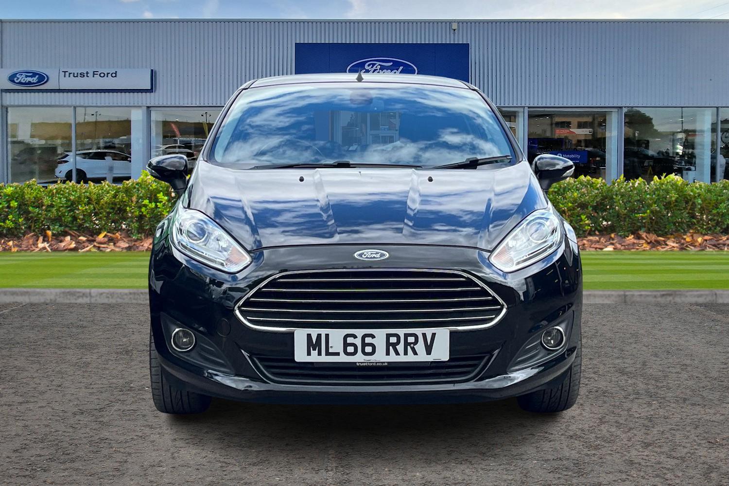 Ford FIESTA Photo 5