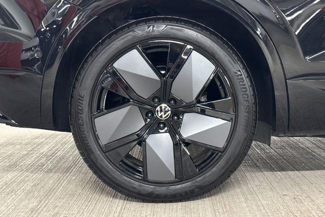VOLKSWAGEN Touareg Photo 5