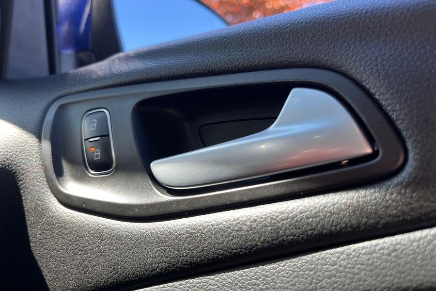 Ford KUGA Photo autoimg-62d779d1fe85e2d8e86a396a661cdaaaf9ee269d.jpg