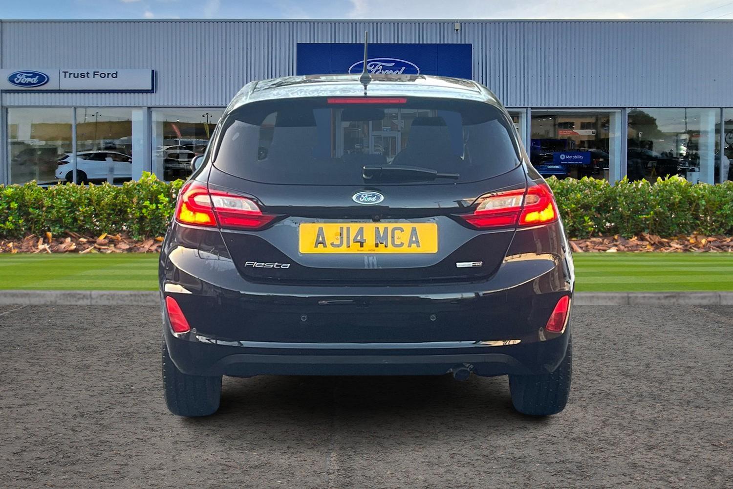 Ford FIESTA Photo 6