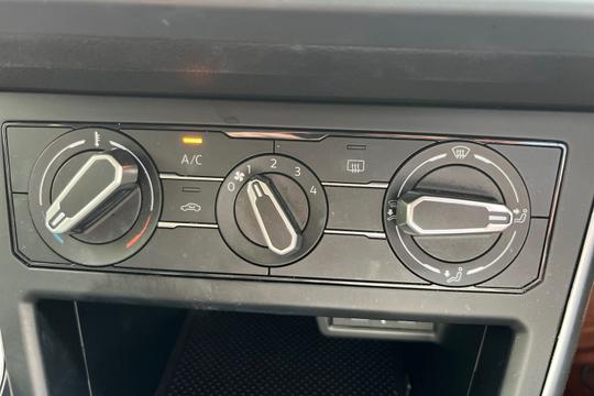 Volkswagen Polo Photo autoimg-62d9b7a0639d946eb0b991cd2c94f688c46a36f5.jpg