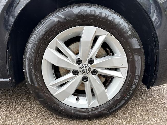 VOLKSWAGEN Polo Photo 5
