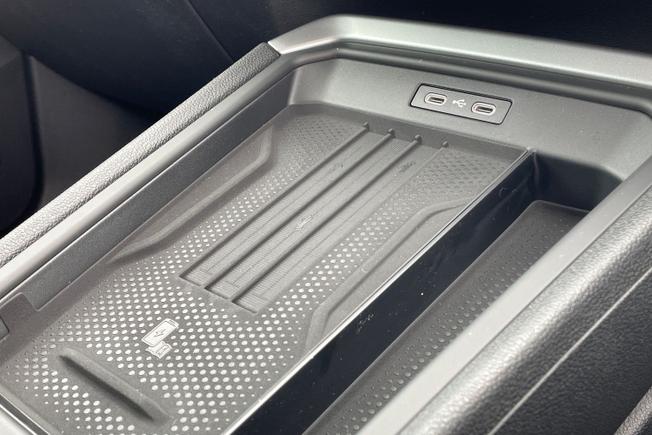 VOLKSWAGEN T-Roc Photo 41