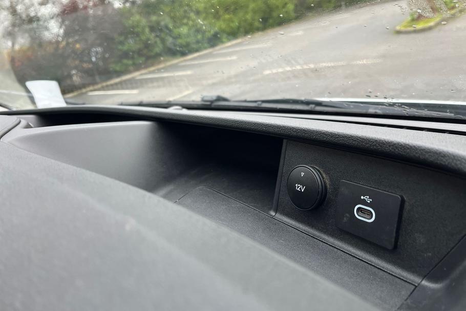 Used FORD TRANSIT WP25KCU 26