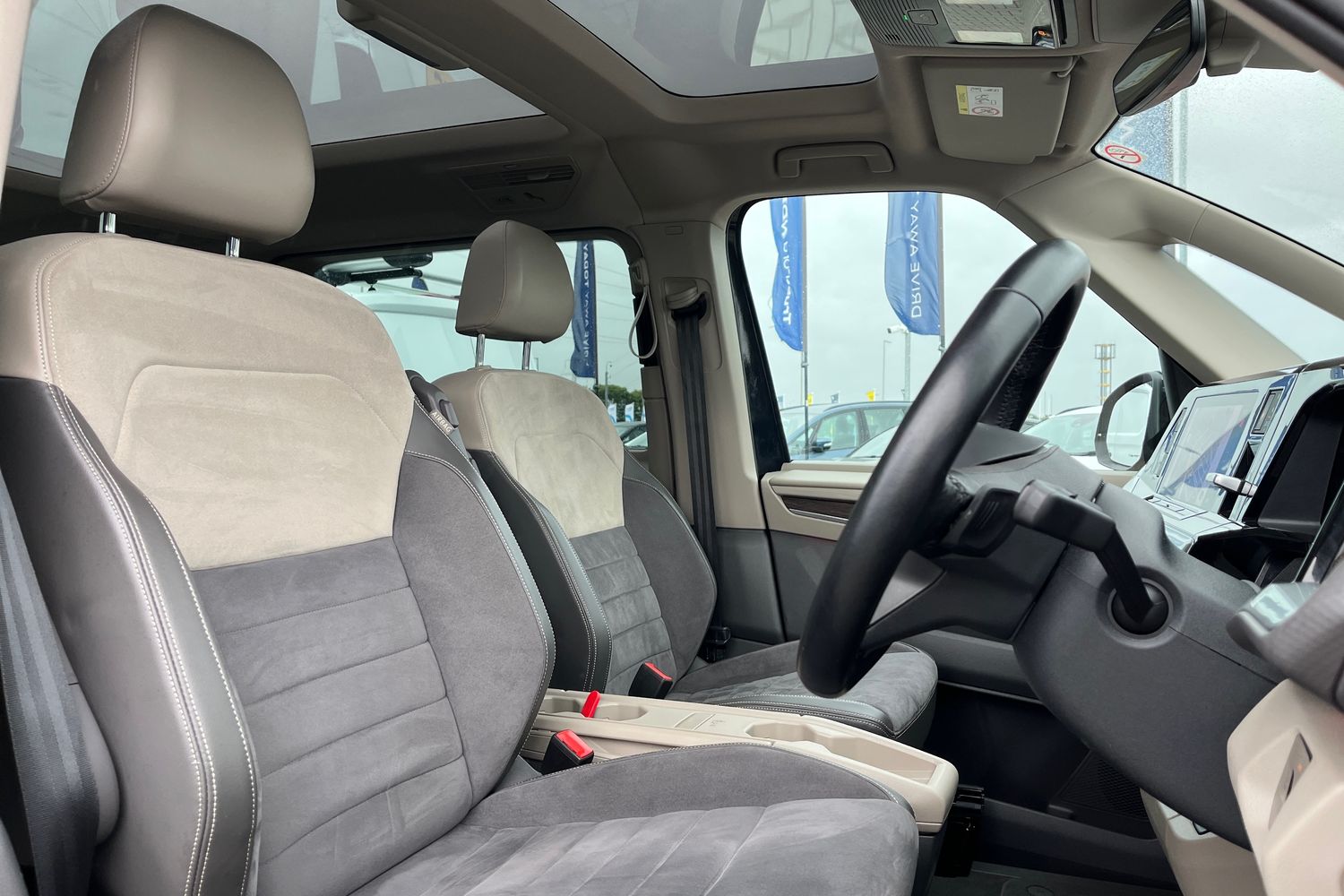Volkswagen Multivan Photo 16