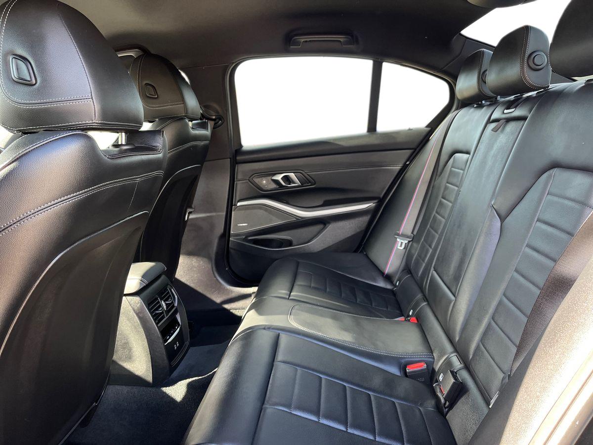 BMW 3 Series Photo 3