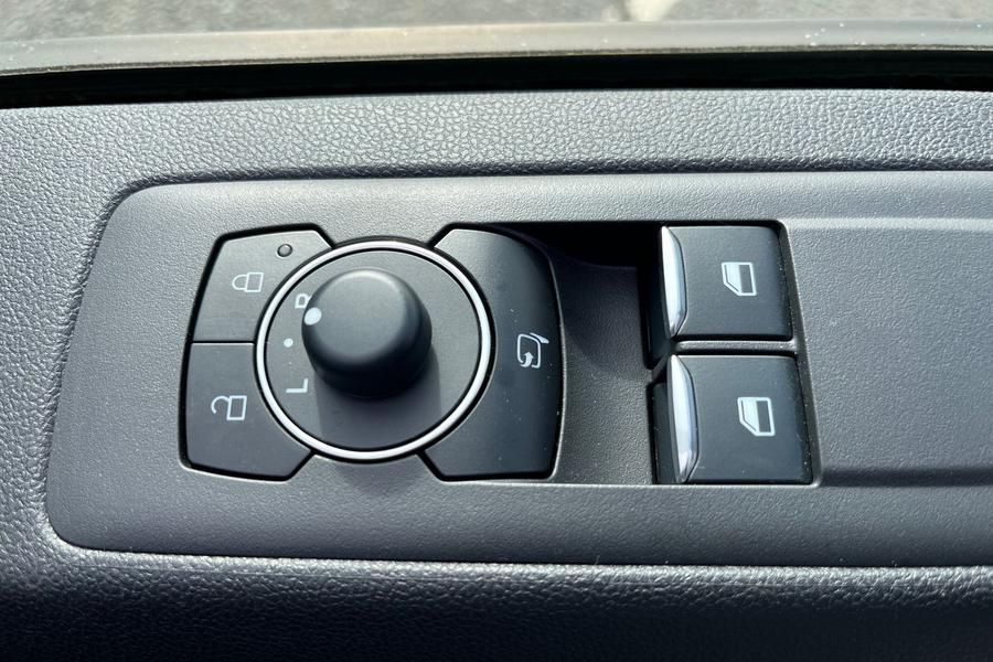 Ford TRANSIT CUSTOM Photo autoimg-62e11c83a16698a1e18ee22f0164a6ba10ded4da.jpg