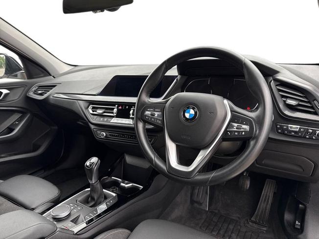 BMW 1 Series Photo 6