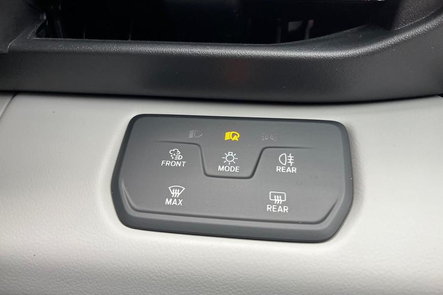 Ford Explorer Photo autoimg-62e94465e76cda214b4d83b11aba2f777d83144b.jpg