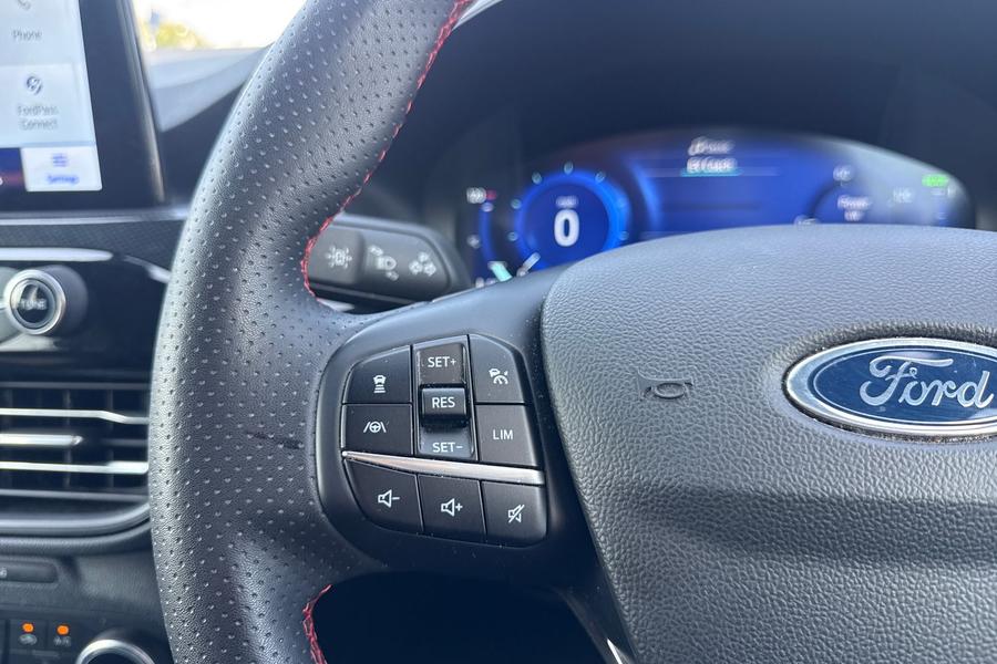 Ford KUGA Photo autoimg-62eb3af01881c04b17f337544b502ce6e043526f.jpg