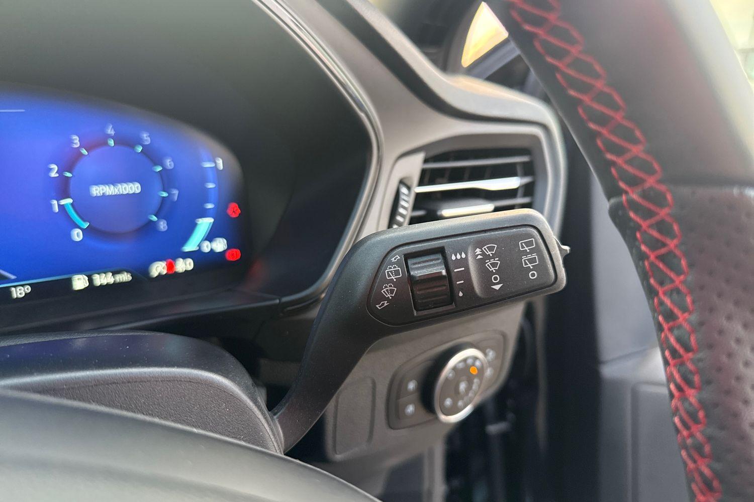 Ford FOCUS Photo 14