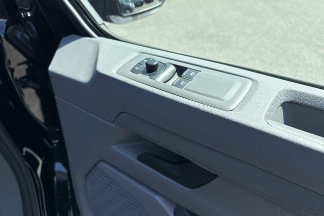 VOLKSWAGEN Transporter Photo 40