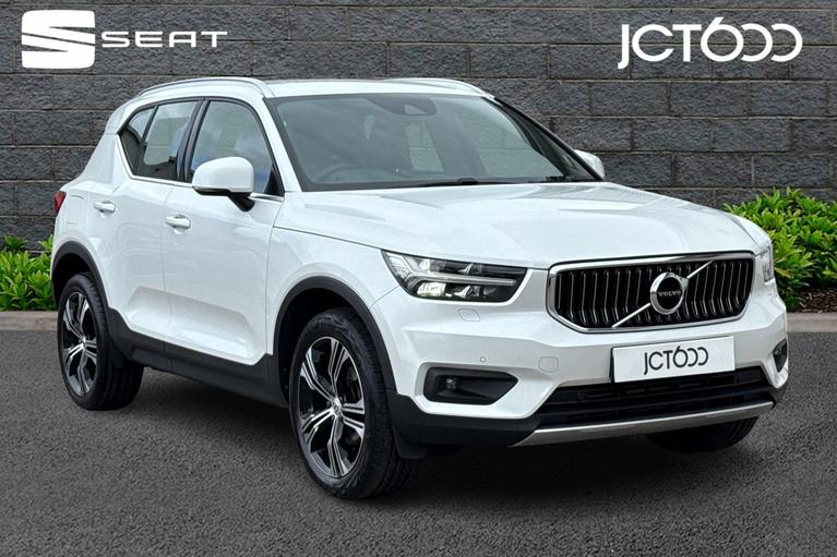 Used VOLVO Xc40