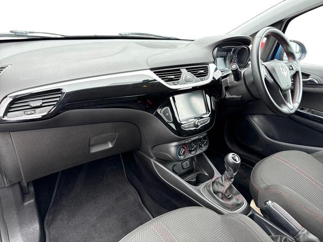 VAUXHALL Corsa Photo 2