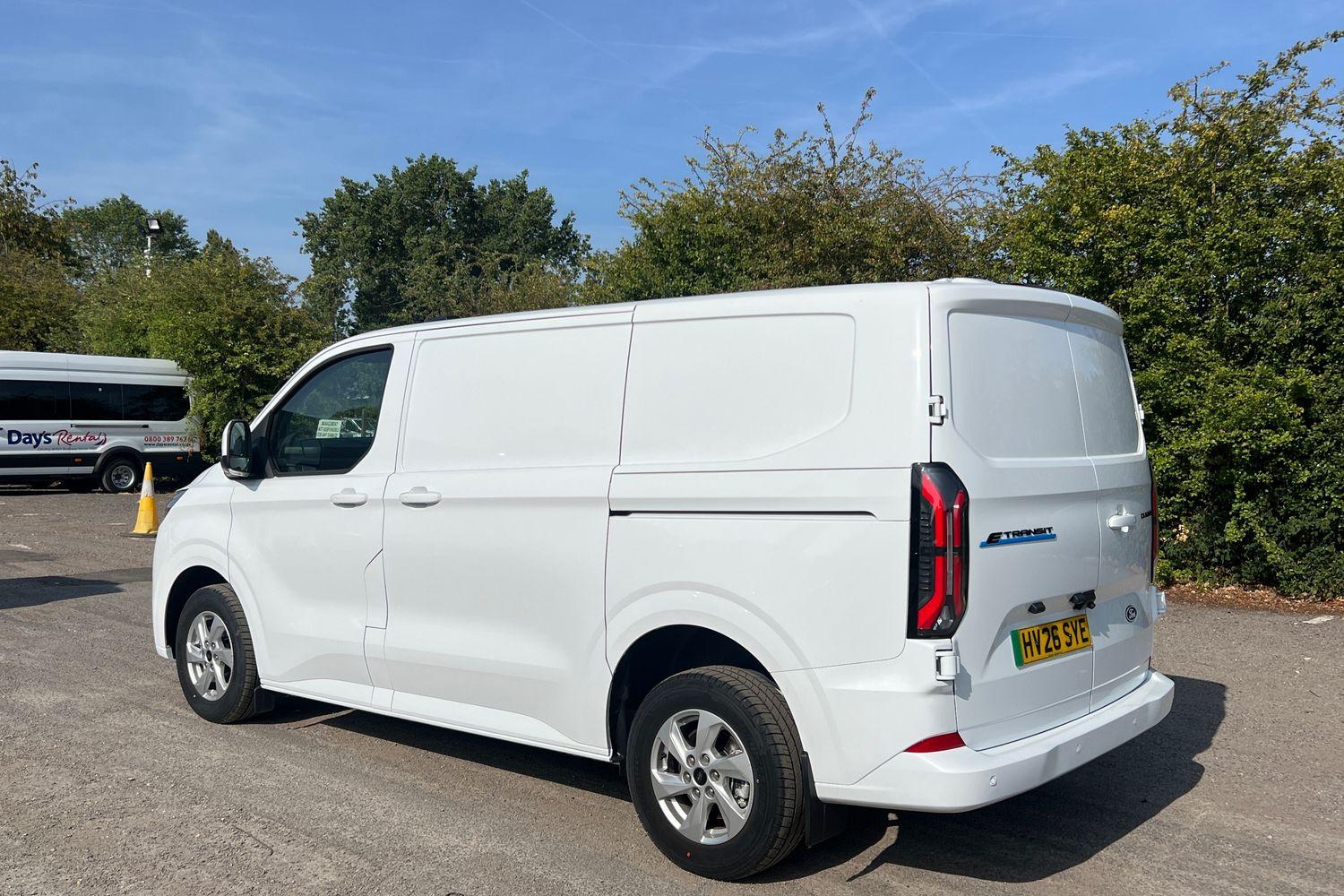Ford E-TRANSIT CUSTOM Photo 6