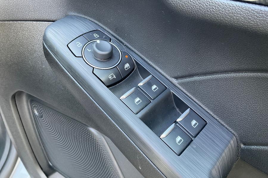 Ford KUGA Photo autoimg-62f4be43f7b2cd0868d083f26a41f9894fcee634.jpg