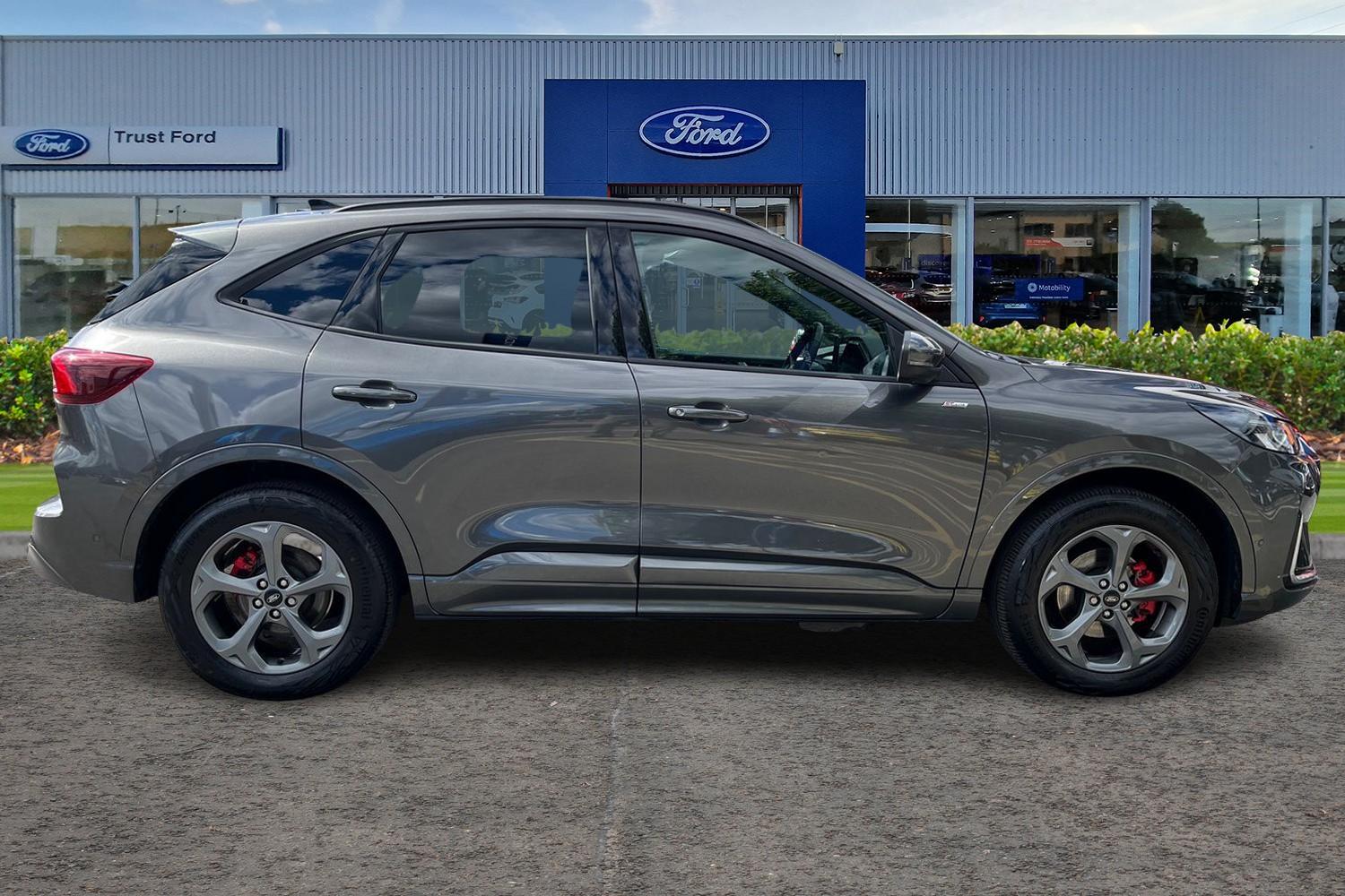 Ford KUGA Photo 2