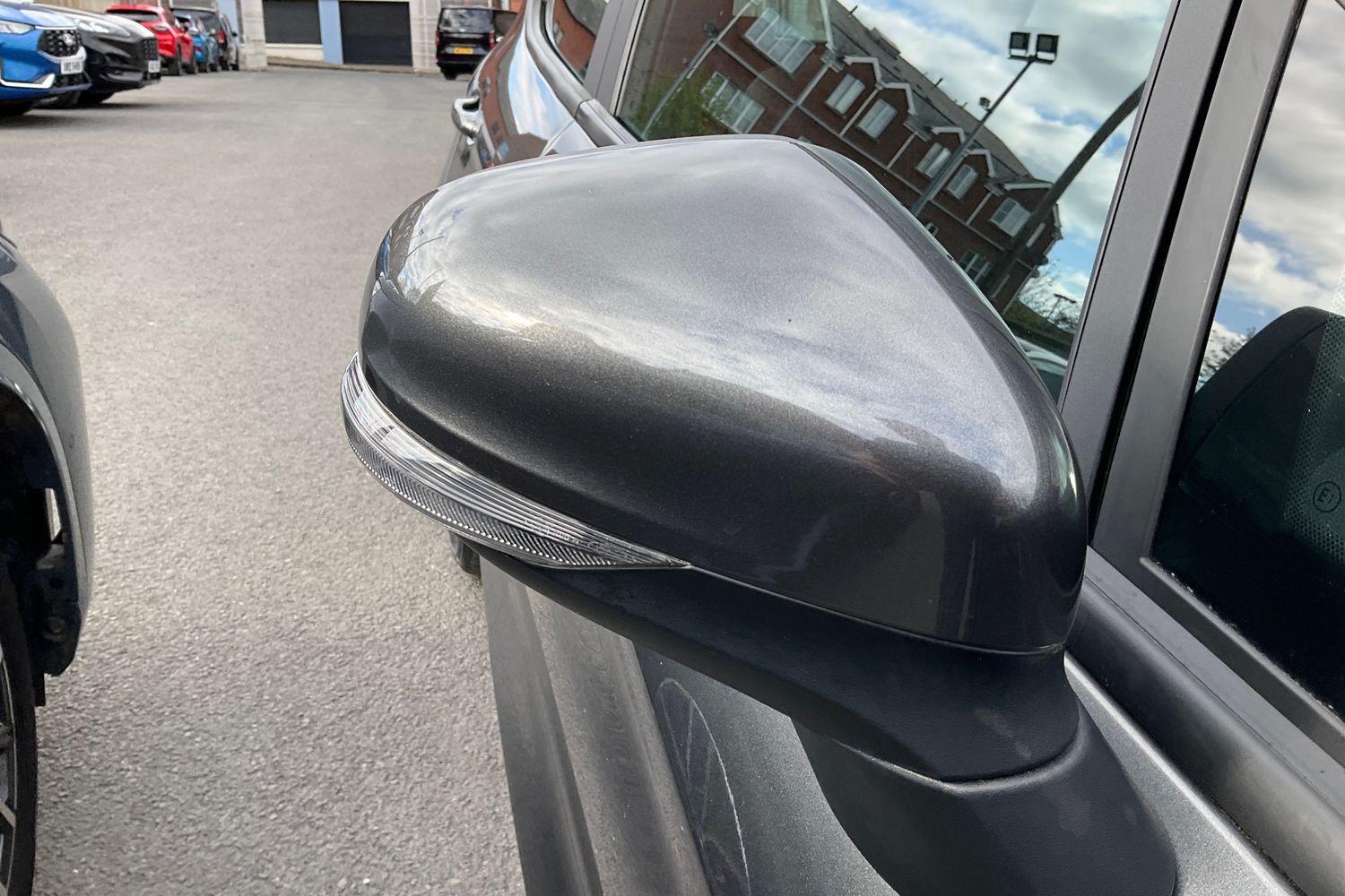 Ford FIESTA Photo 37