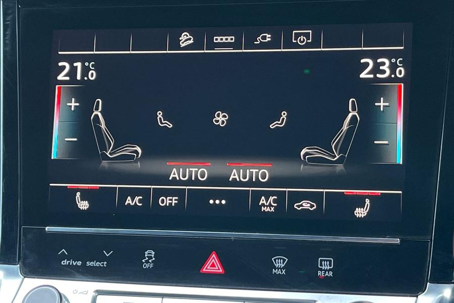 Audi E-TRON Photo autoimg-62f60e02e2c4a3c6a41cb4fac71df2af19930364.jpg