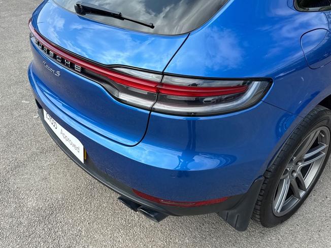 PORSCHE Macan Photo 25