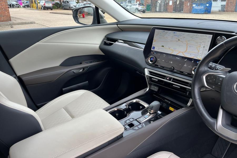 Lexus RX Photo autoimg-62f7013b8cb821b1506ba241b57cb6ab04b8aa84.jpg
