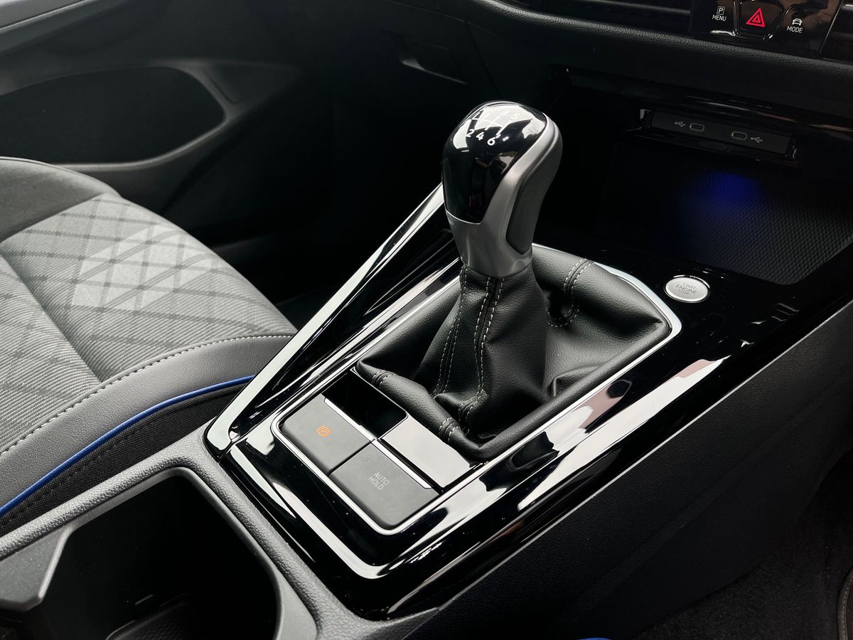 Volkswagen Golf Photo autoimg-62fcda09710eed61f1f57adc9b85f9fcde2c02c9.jpg