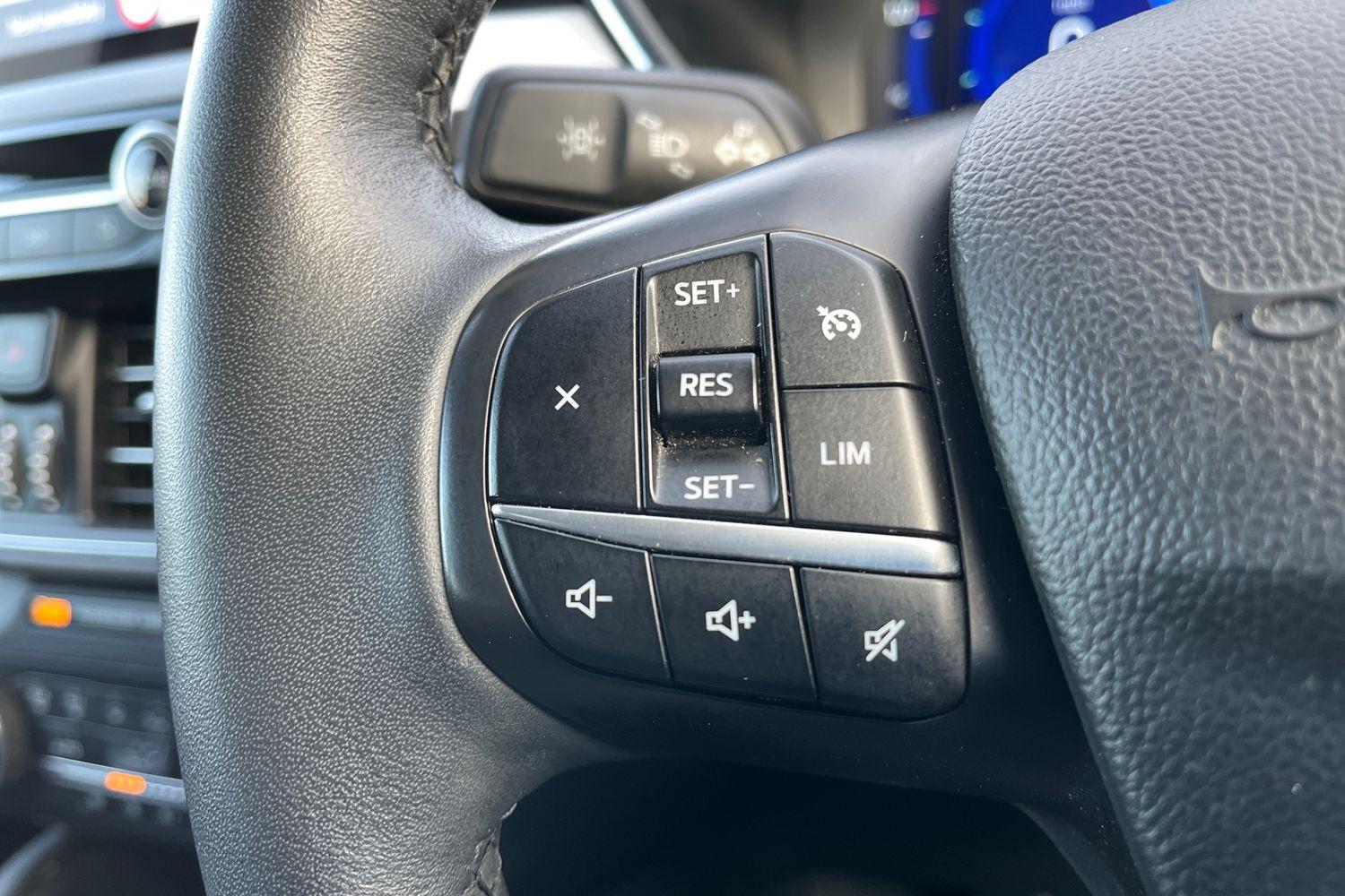 Ford KUGA Photo 30