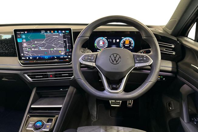 VOLKSWAGEN Tiguan Photo 11
