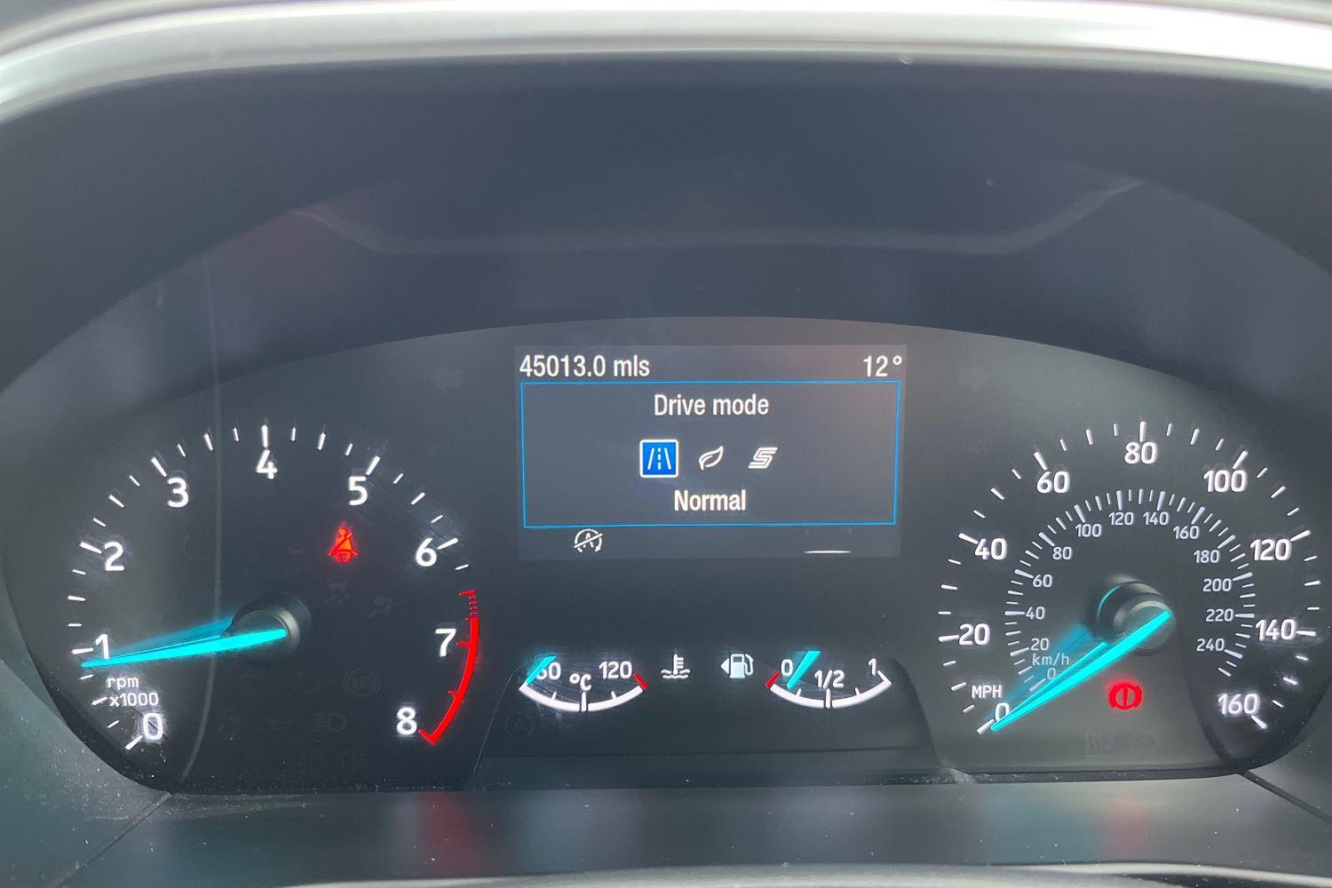 Ford FOCUS Photo 38