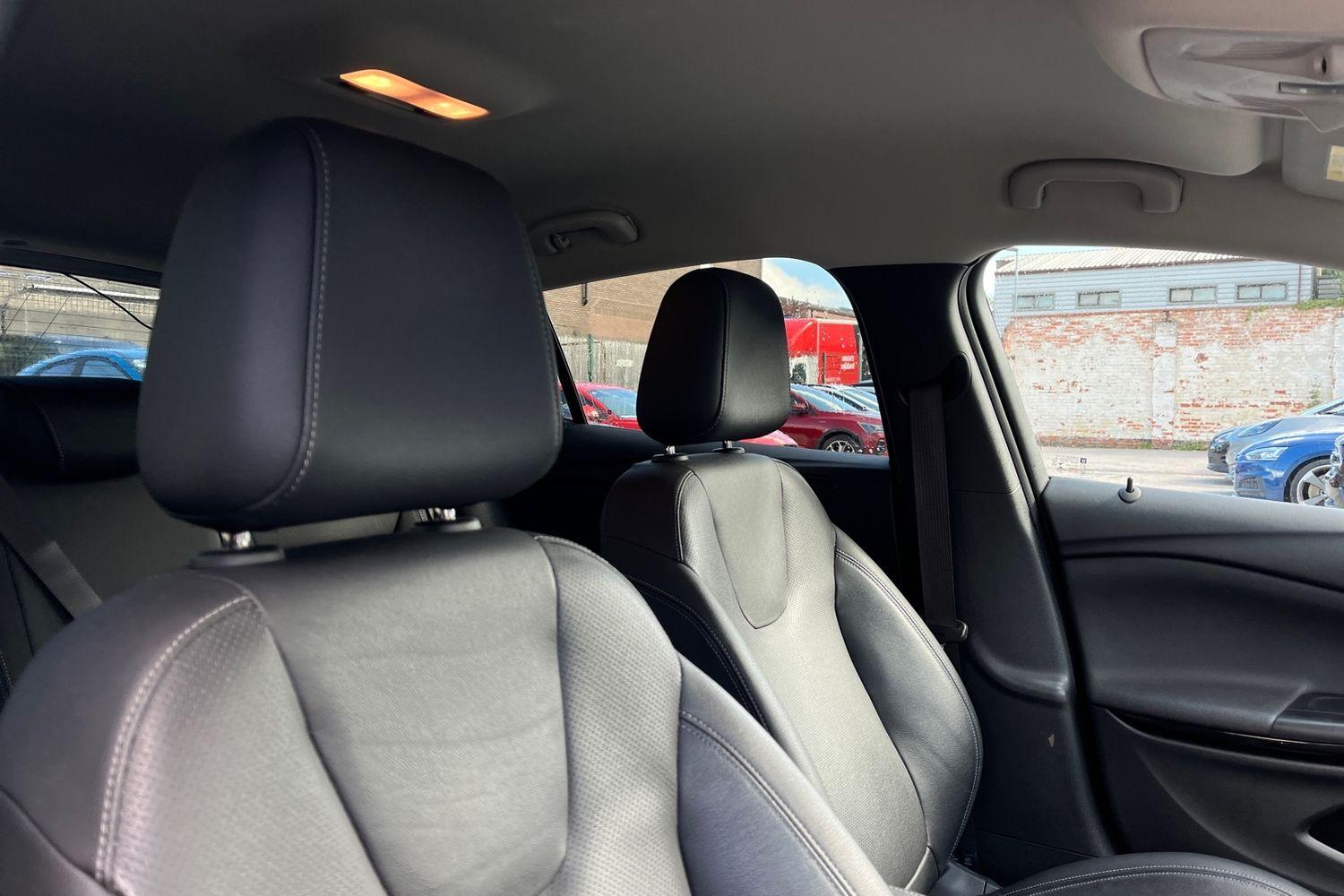 Vauxhall ASTRA Photo 16