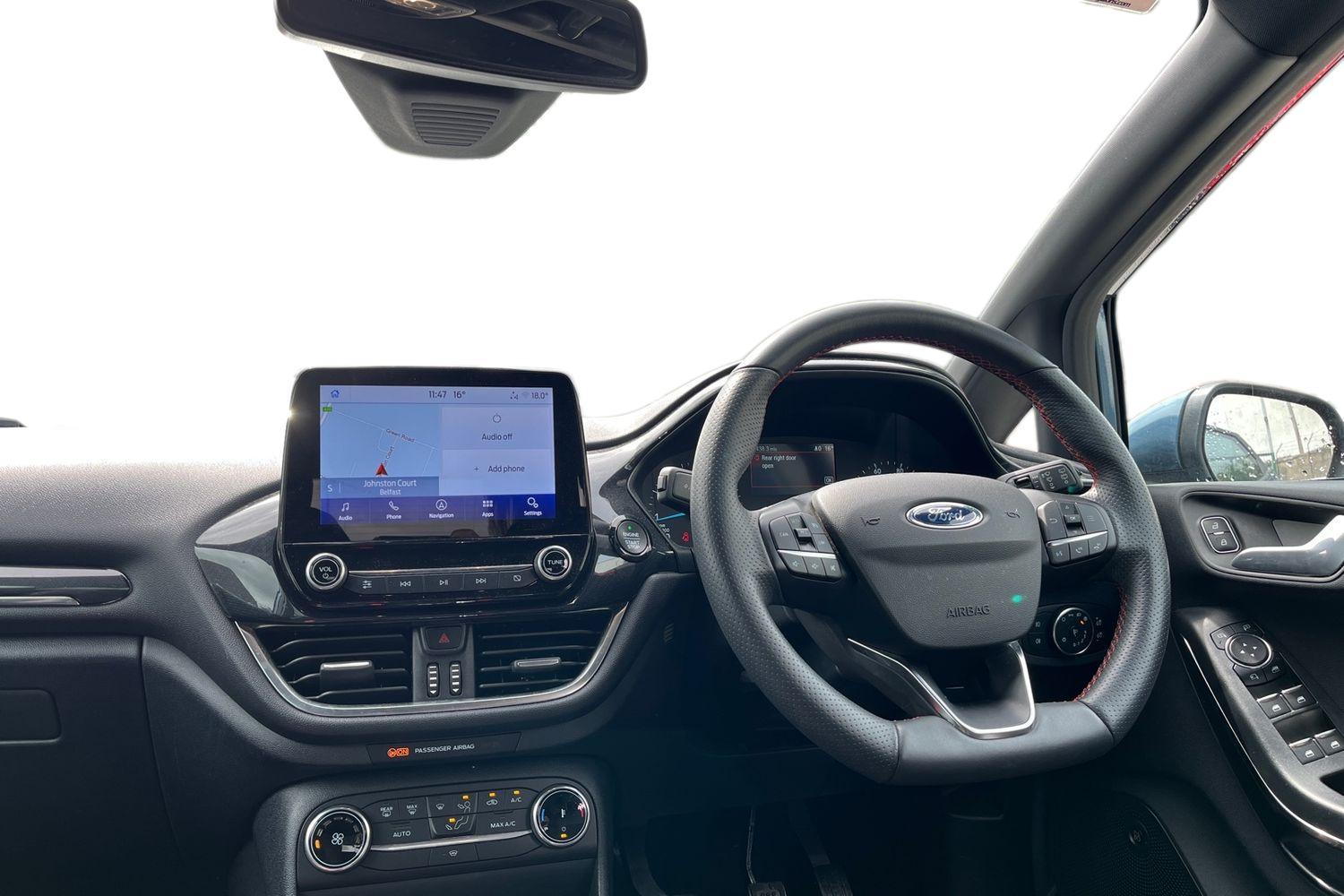 Ford FIESTA Photo 9