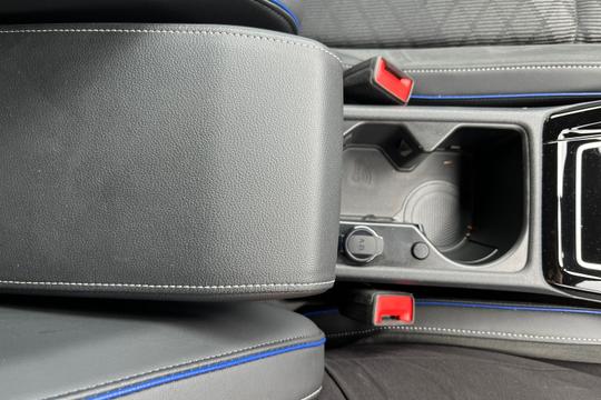Volkswagen Golf Photo autoimg-630b4f6af3038314abbda28570dd812b0affe012.jpg