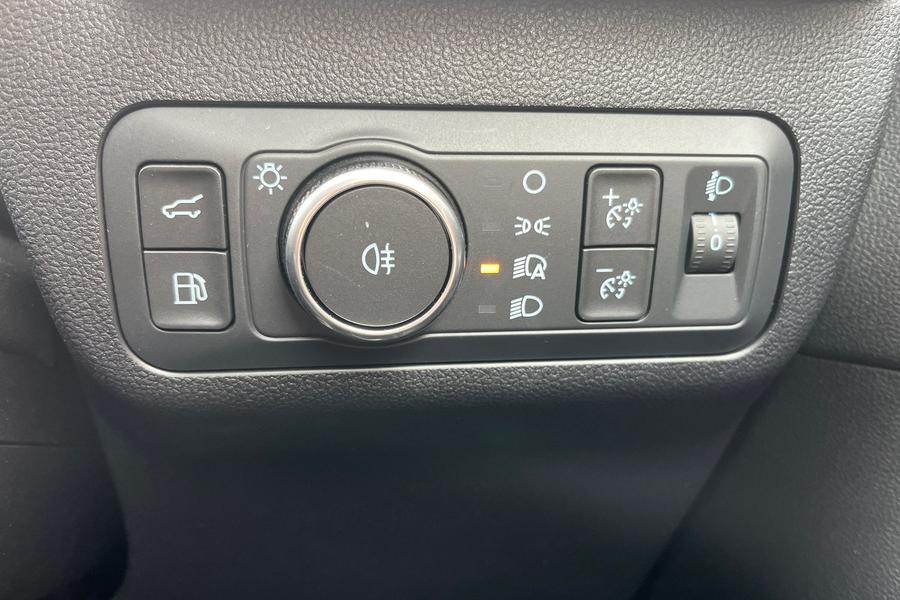 Ford KUGA Photo autoimg-6315582144d8bdb23389867ceb75acc28821cb89.jpg