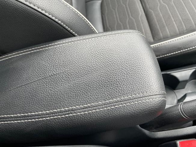 KIA Stonic Photo 42