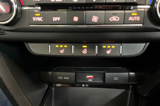 Kia Ceed Photo autoimg-631c62d5477705a6f439fd7f8214d553b0ce6e12.jpg