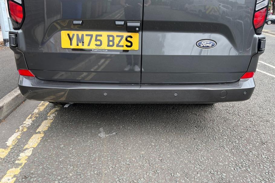 Used Ford TRANSIT CUSTOM YM75BZS 38