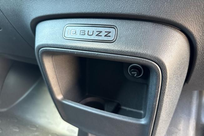 VOLKSWAGEN ID. BUZZ Cargo Photo 38