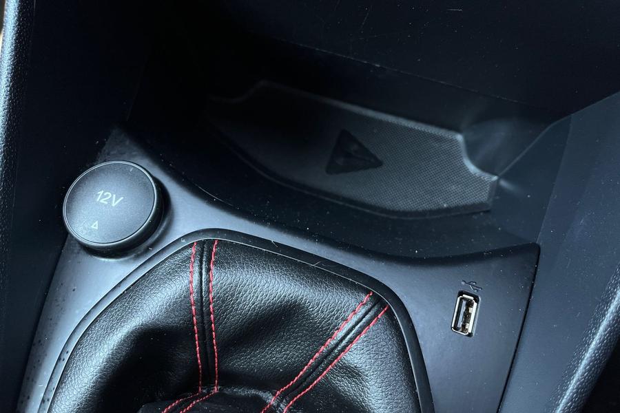 Ford Fiesta Photo autoimg-63255b1aaf9809123005ce813c460a17c10fd153.jpg