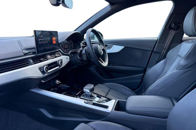 AUDI A4 Photo 2