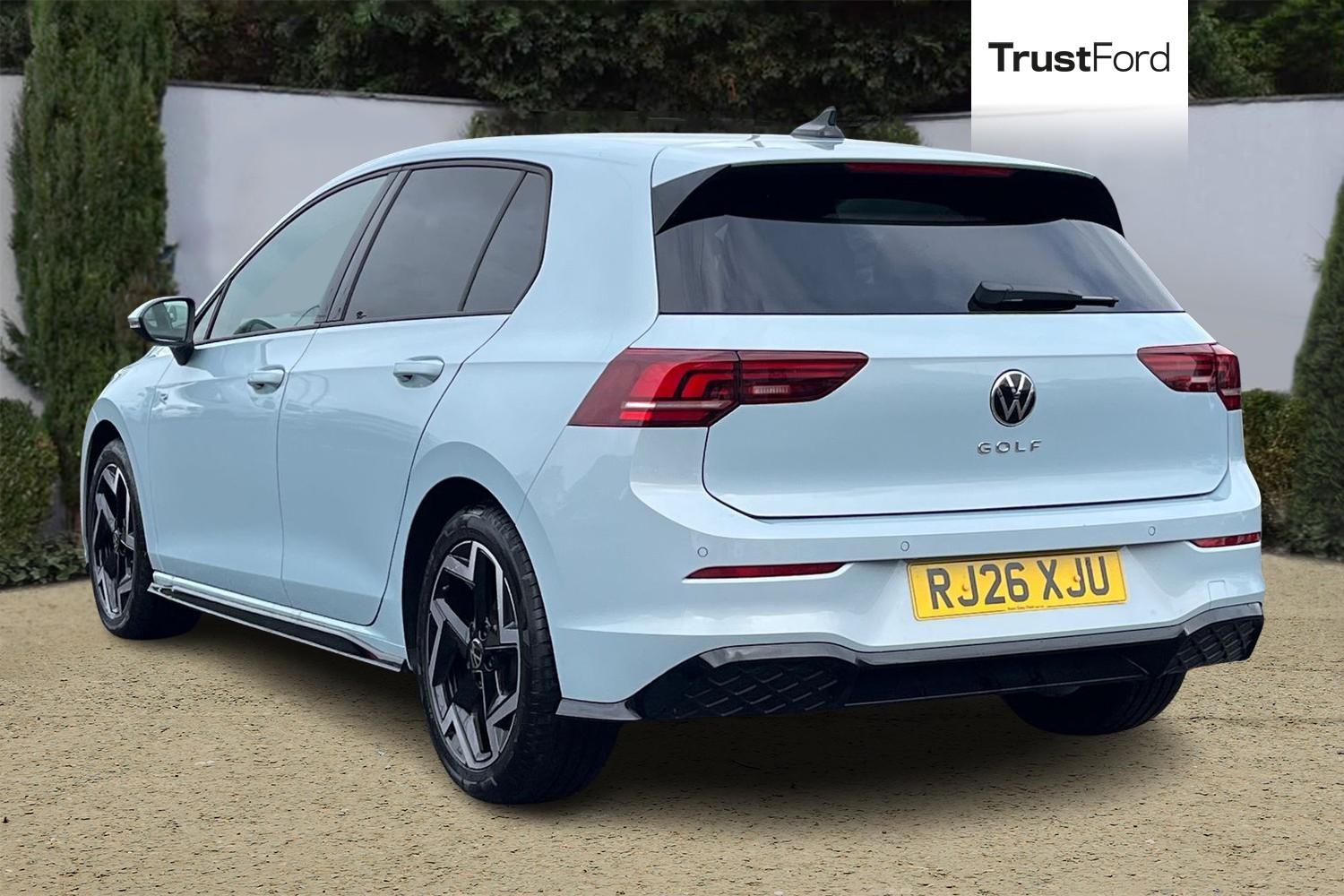 Volkswagen GOLF Photo 1