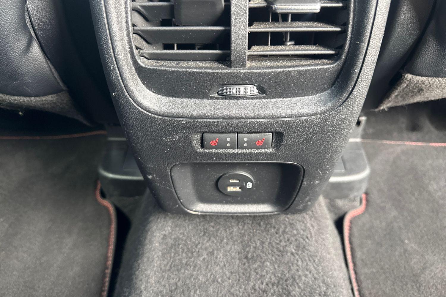 Ford KUGA Photo 39