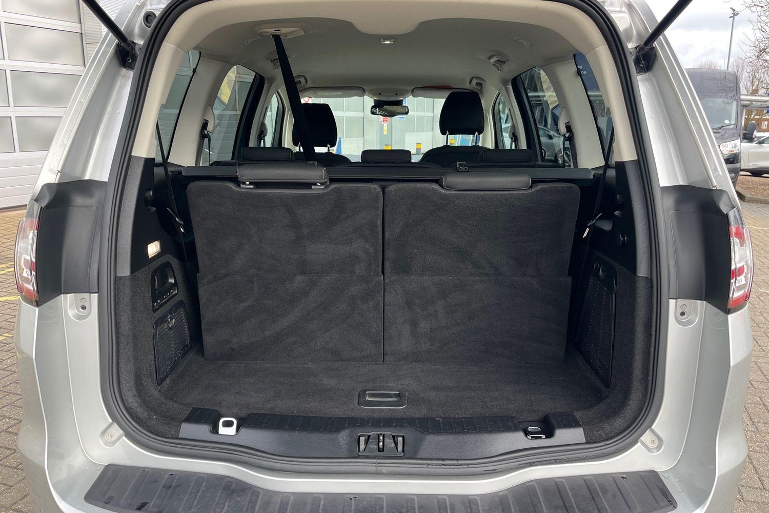 Ford GALAXY Photo 20