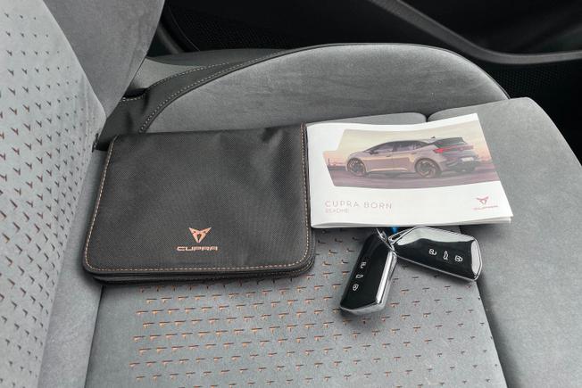 CUPRA Born Photo 36