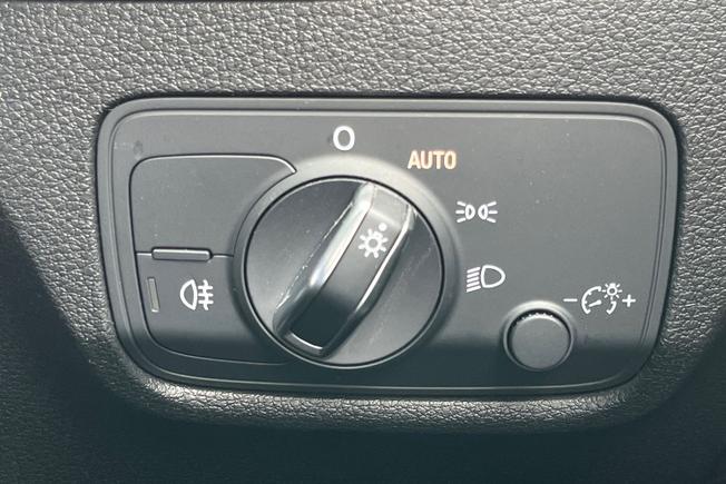 AUDI Q2 Photo 31