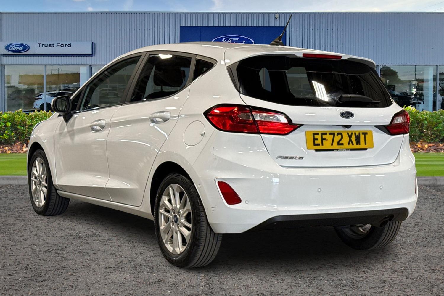 Ford FIESTA Photo 1
