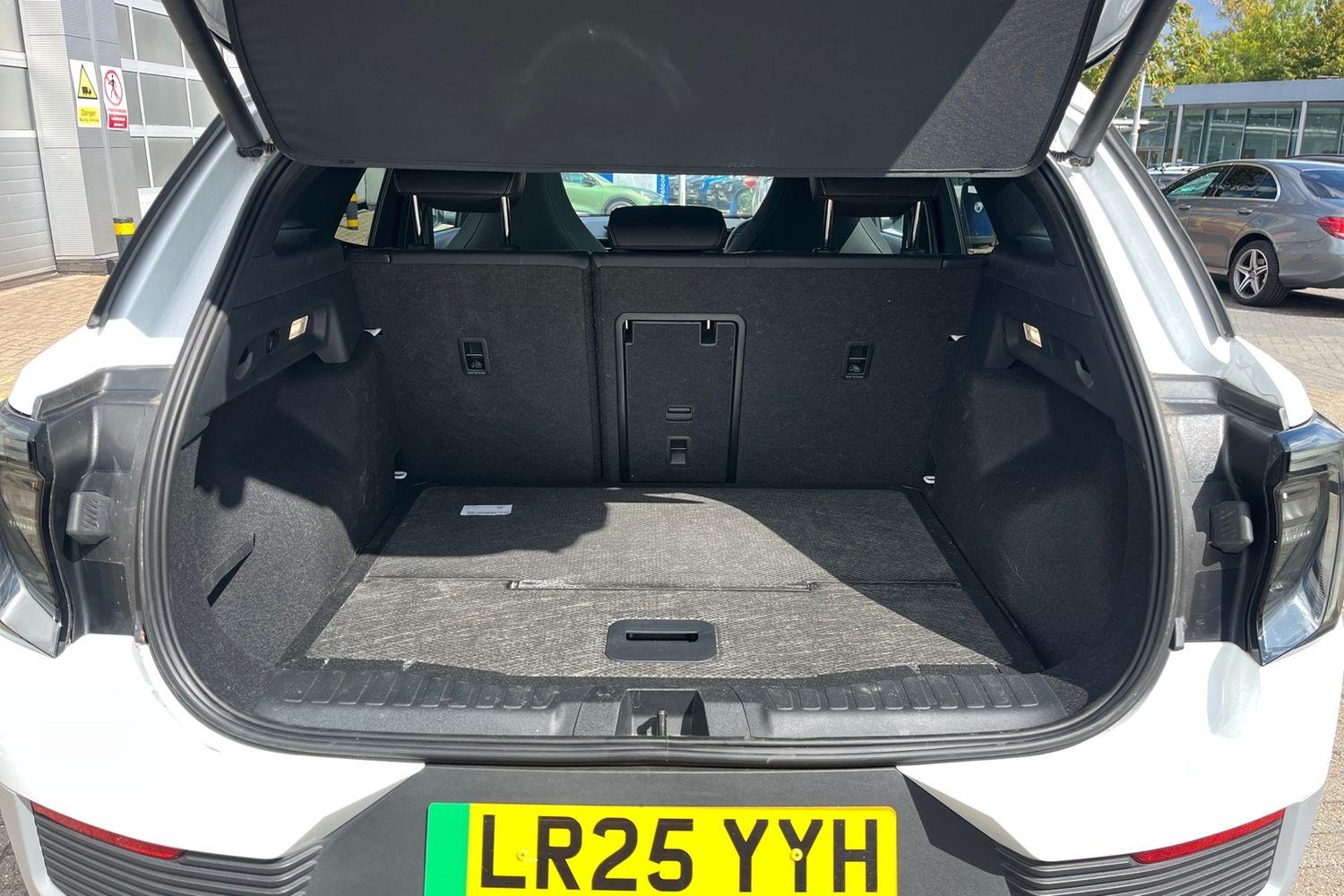 Ford Explorer Photo 20