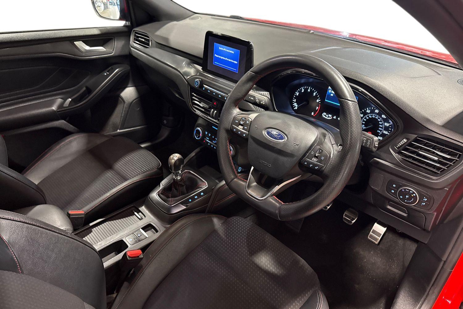 Ford Focus Photo 8